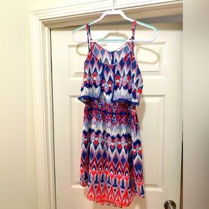 Dex dress, size medium, medium thigh length.